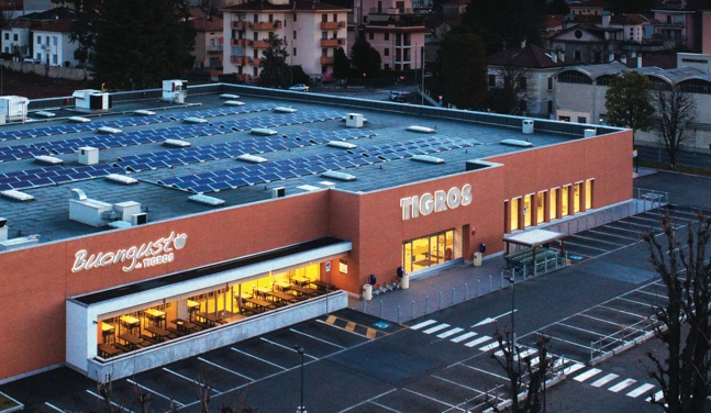 Punto vendita Tigros con impianto fotovoltaico sul tetto